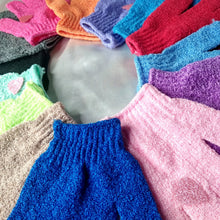 Load image into Gallery viewer, Exfoliating Gloves- PAIR (JM $600)