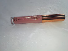 Load image into Gallery viewer, Juicy cream Lip Gloss (JM $2,300)
